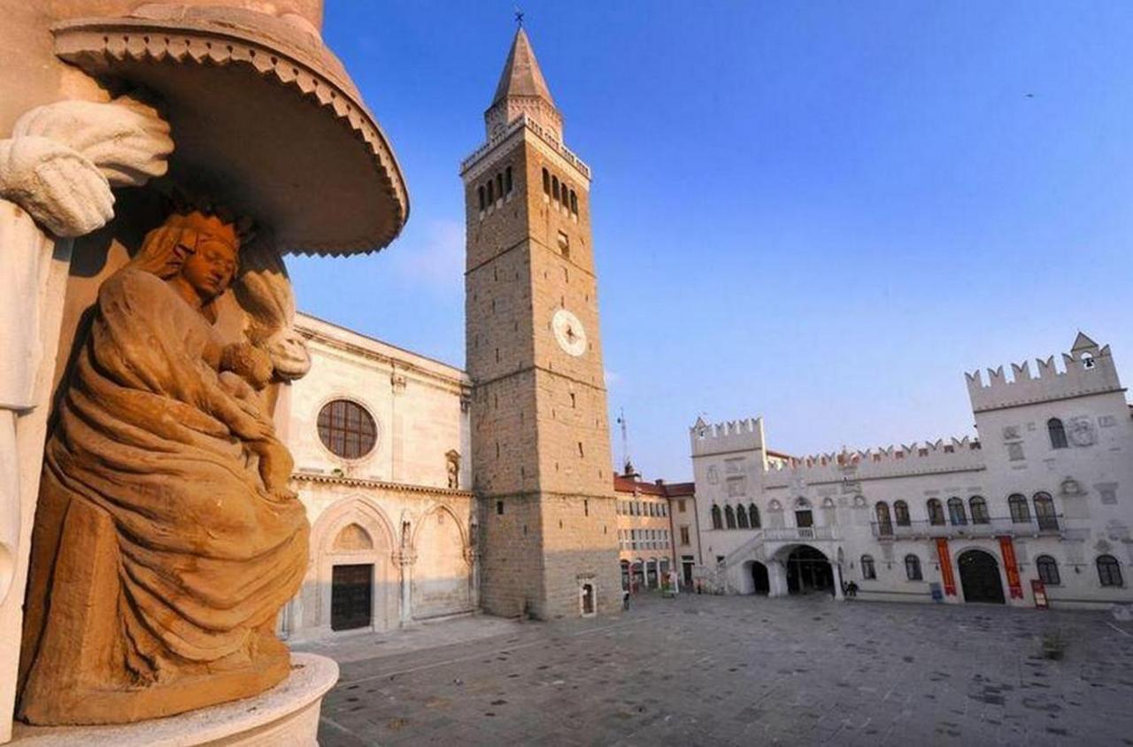 Casa Da Ponte Appartement Koper Buitenkant foto