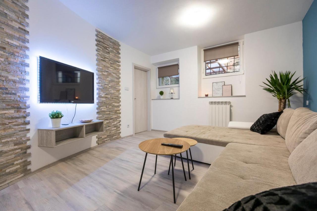 Casa Da Ponte Appartement Koper Buitenkant foto